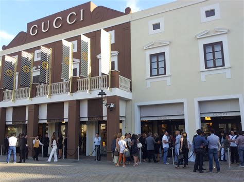 sicilia outlet village prezzi gucci|gucci outlet italy.